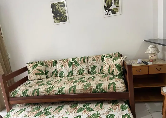 Flat No Farol Da Barra 129