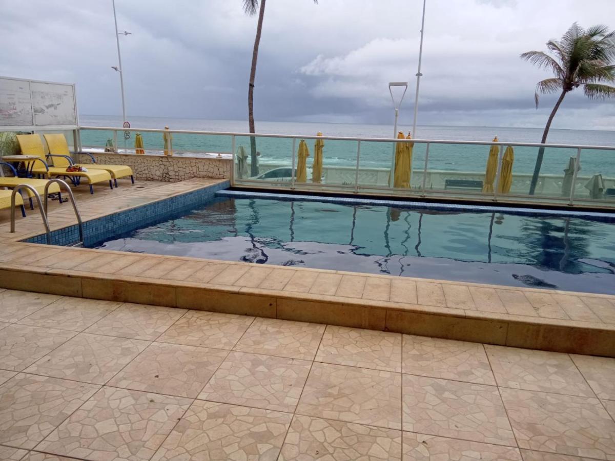 Flat No Farol Da Barra 129 Apartment Salvador